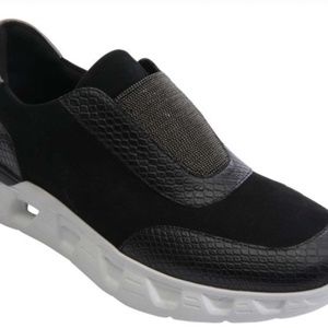 Brand New.  Still in Box.  VANELi Womens Alysia Slip On Sneakers Shoes Casual